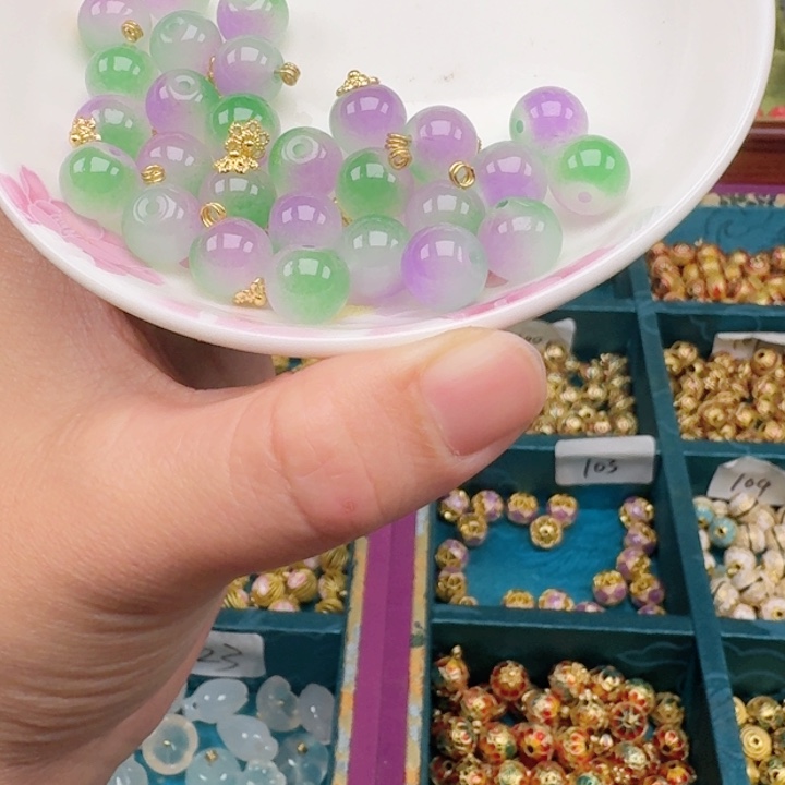 非遗传承手工圆珠扣