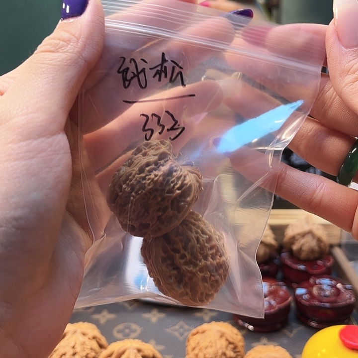 武***斧文玩核桃吊坠南疆毕业