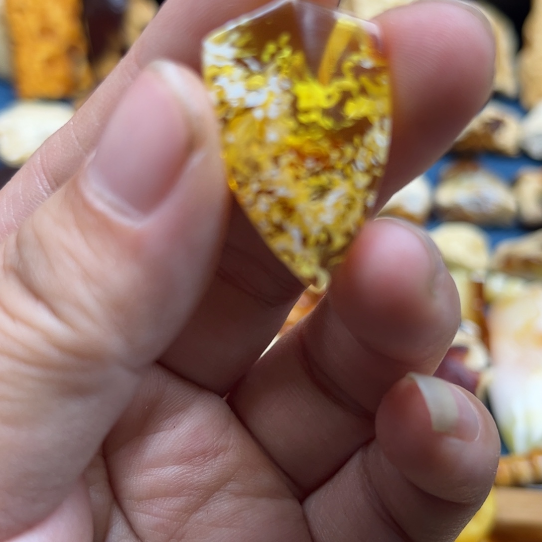 用***1定制琥珀未镶嵌裸石