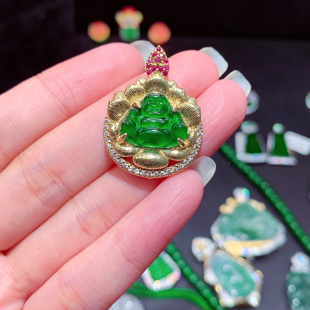 【闪购商品】翡翠吊坠(不含链)未镶嵌