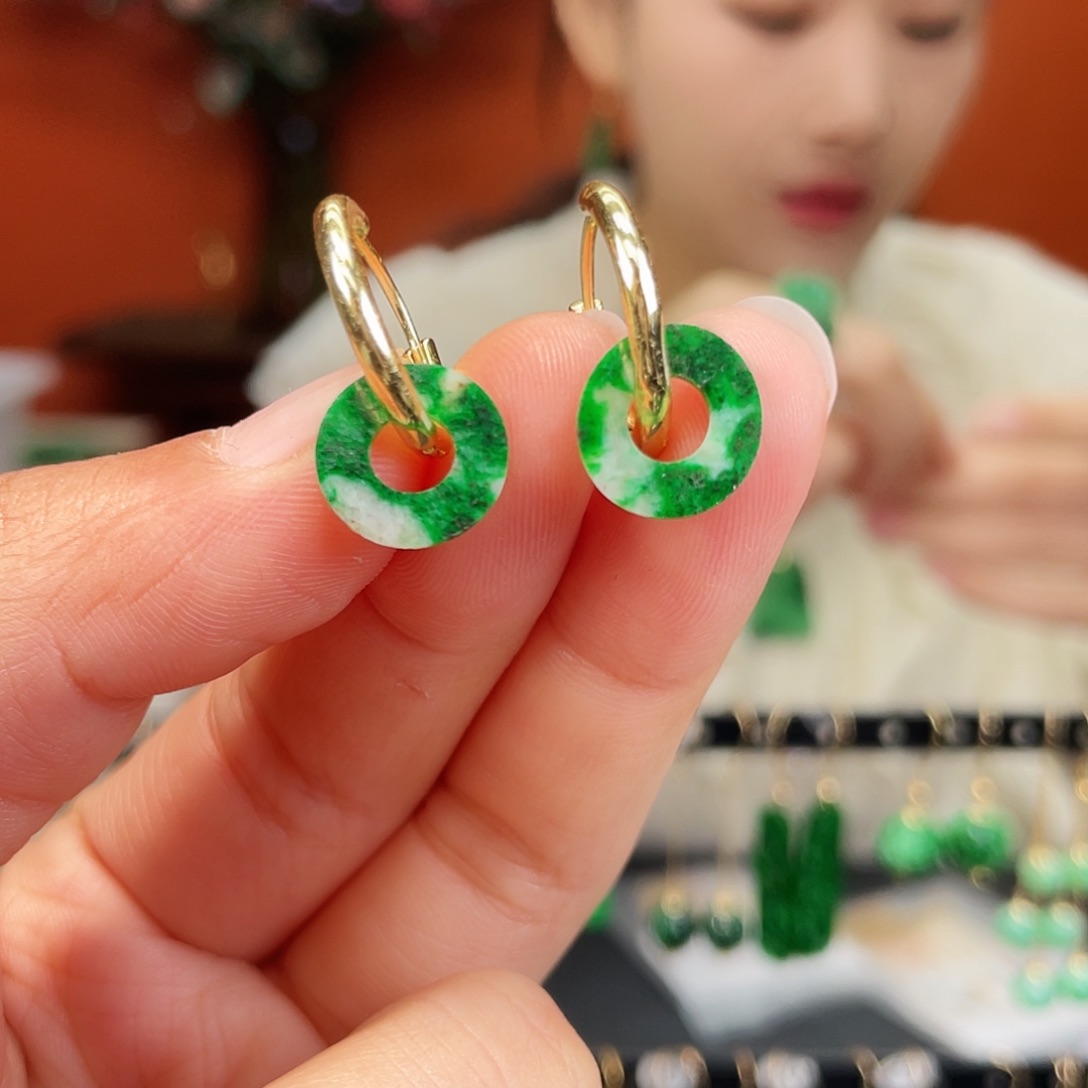 翡翠未镶嵌耳饰饰品