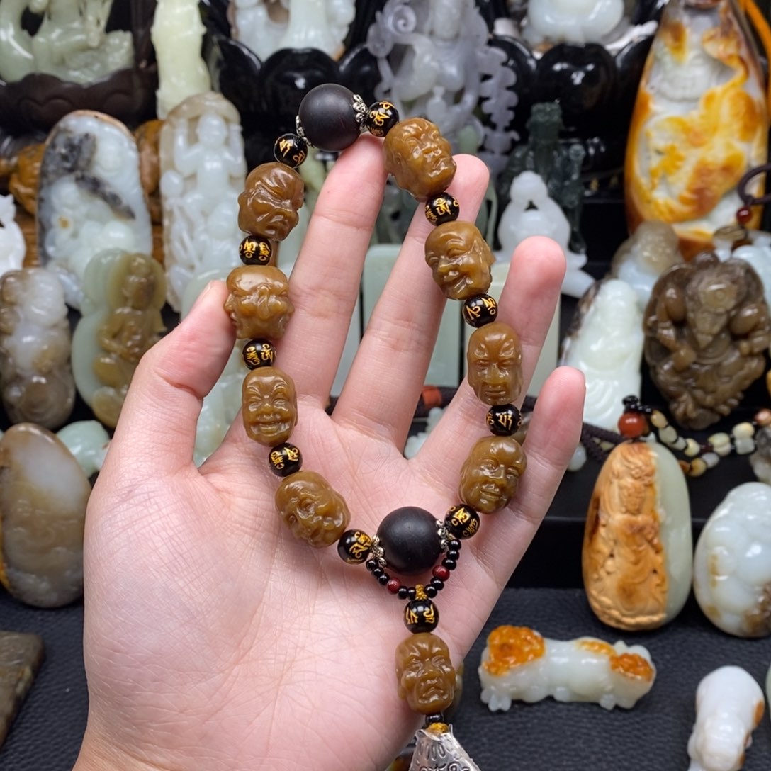 和田玉颈饰未镶嵌飞**鸟