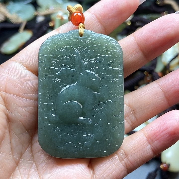 和田玉颈饰未镶嵌双面