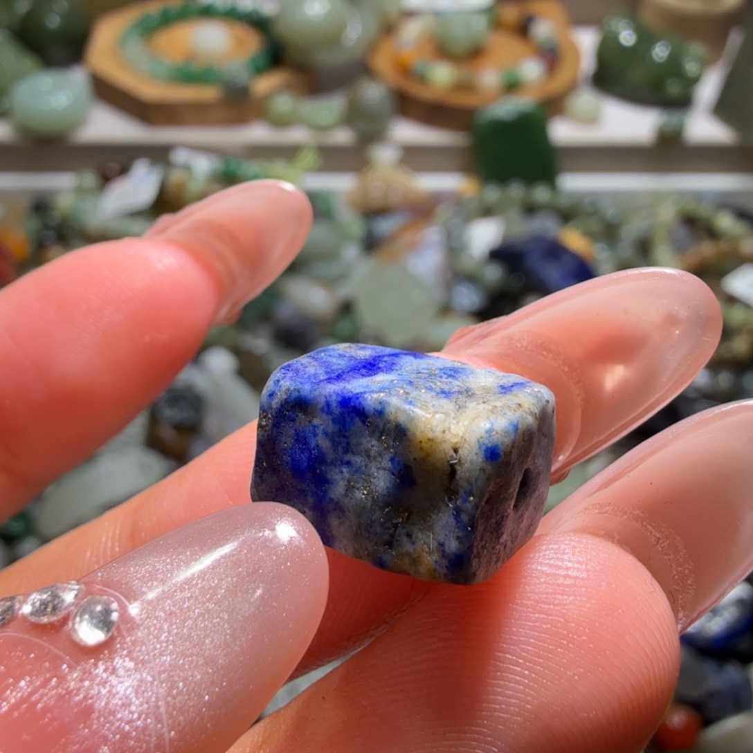 和田玉未镶嵌珠宝奇石