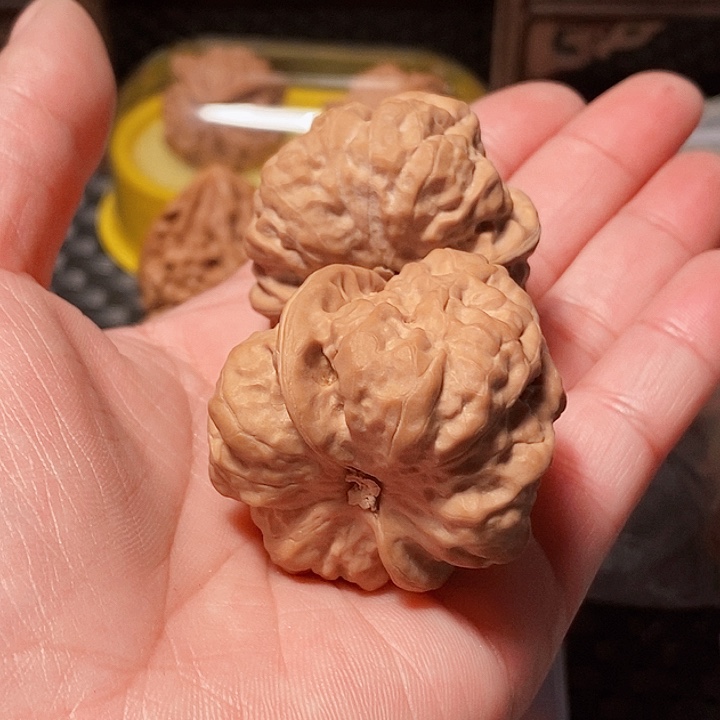 吊坠文玩核桃天****～