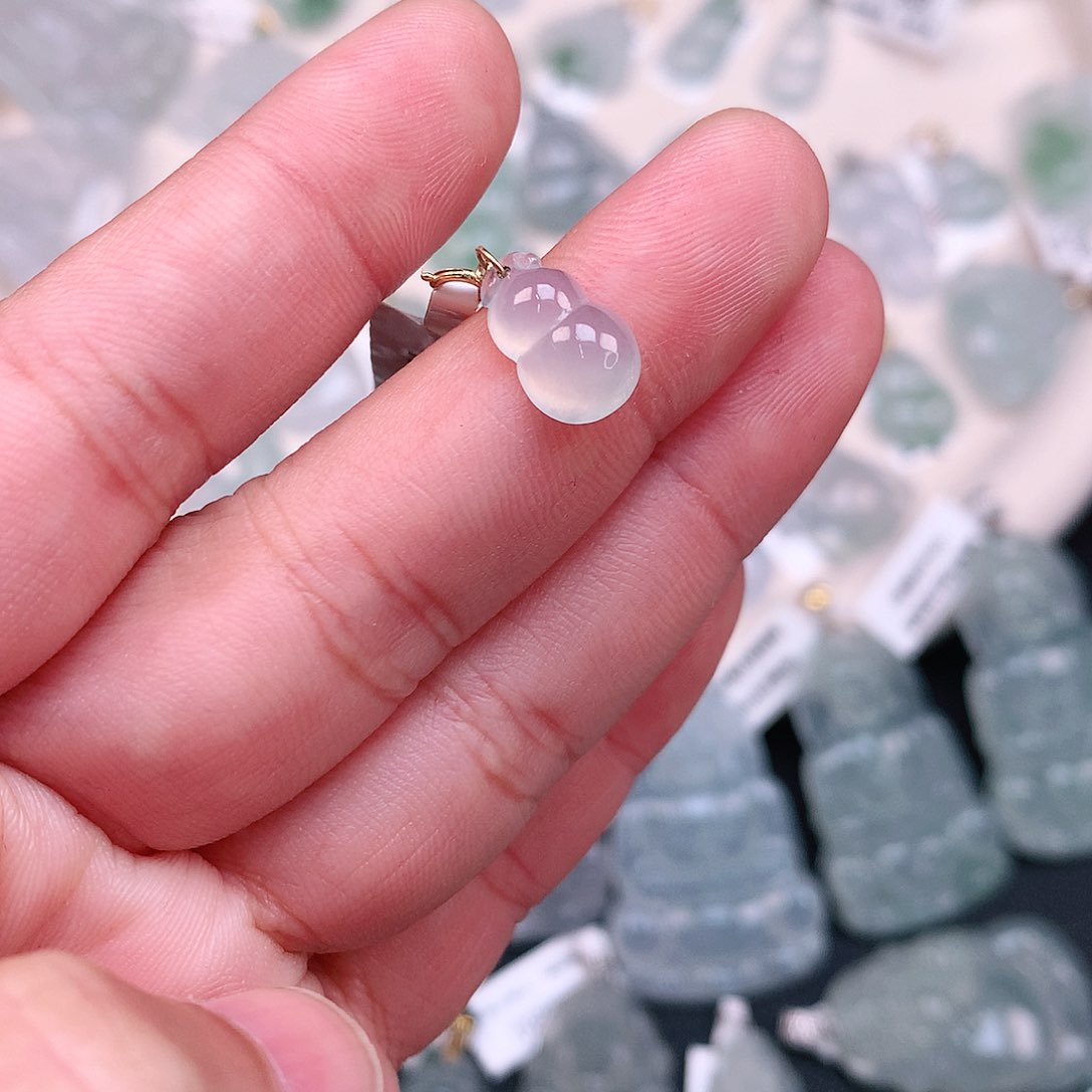 翡翠颈饰18K金镶嵌葫芦