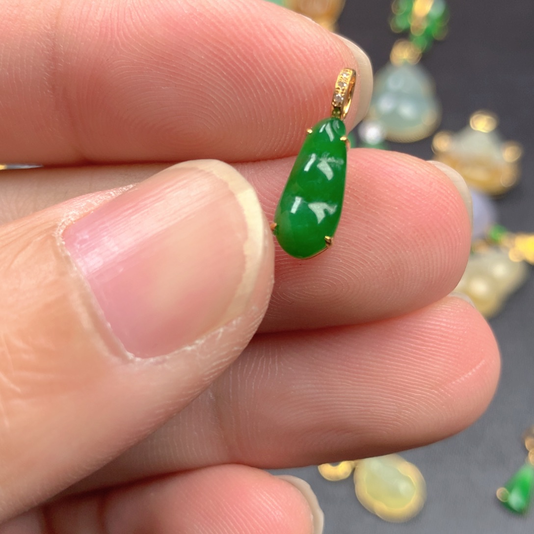 【闪购商品】颈饰18K金镶嵌翡翠广**使翡翠