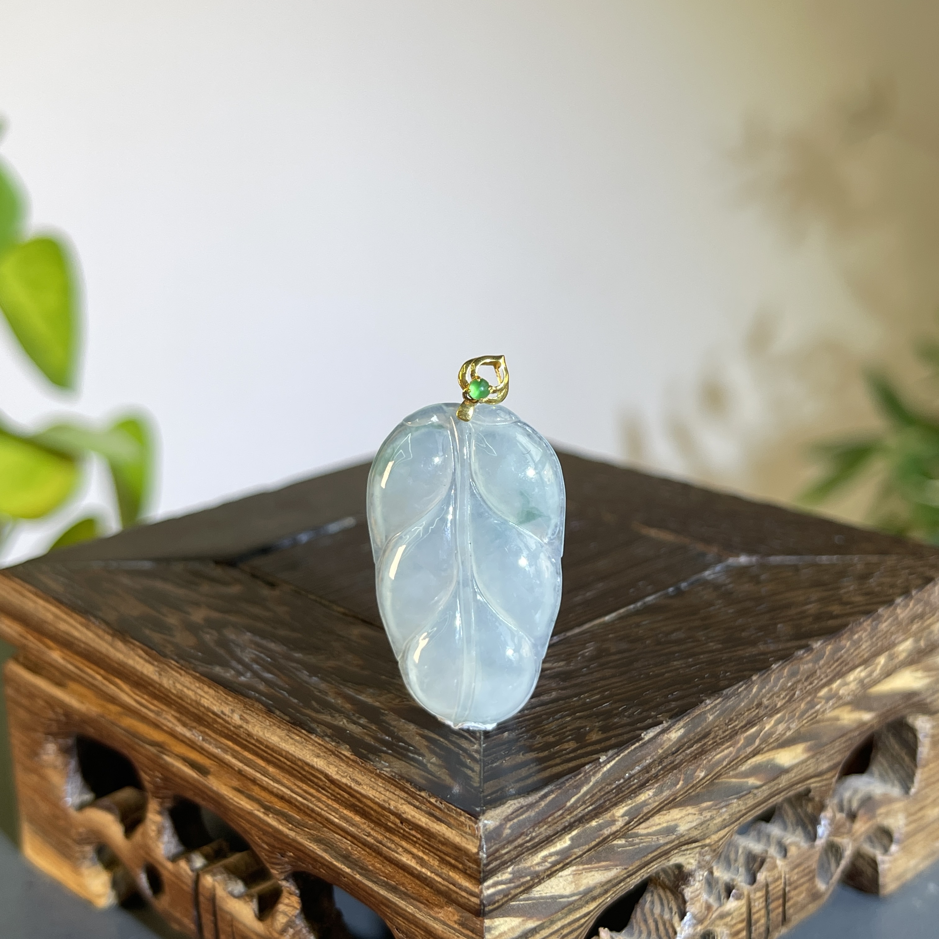 JTB09-21 天然缅甸A货翡翠 18K扣金枝玉叶