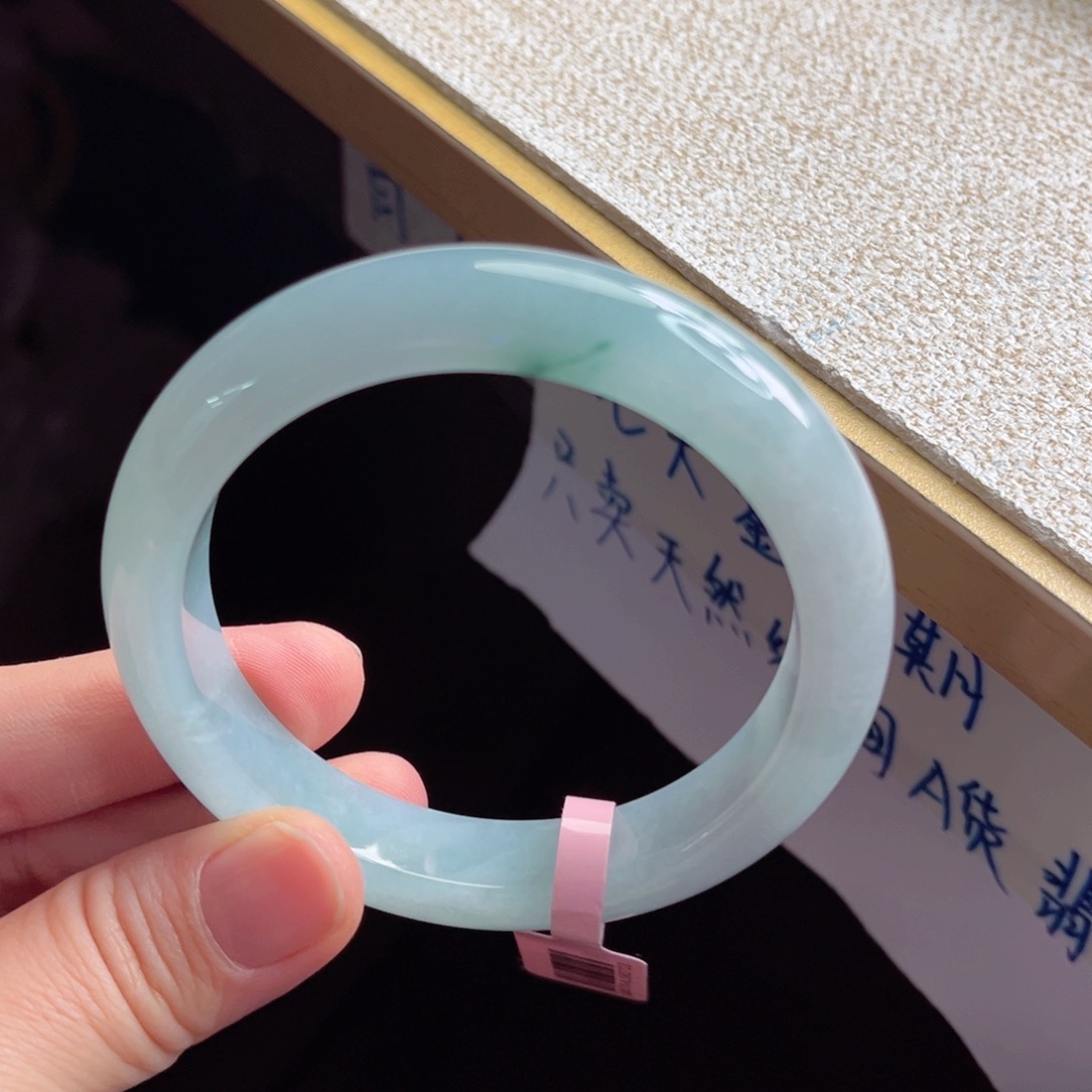 翡翠未镶嵌手镯手镯