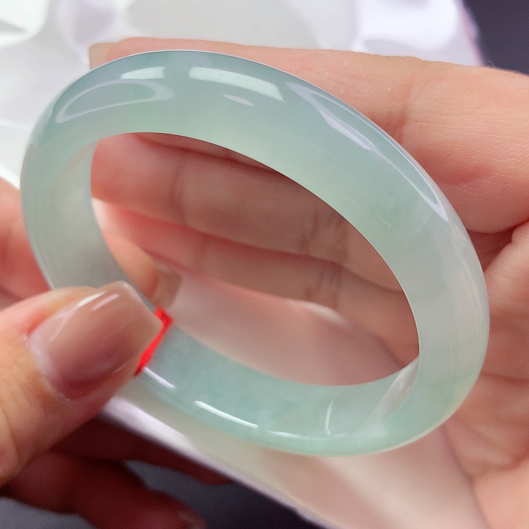 【闪购商品】翡翠未镶嵌手镯贵妃a 12234