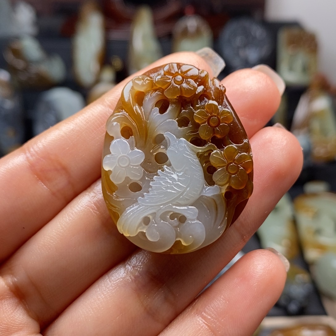 和田玉未镶嵌挂件