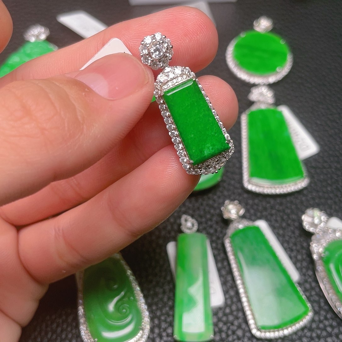 【闪购商品】翡翠吊坠(不含链)银S925镶嵌