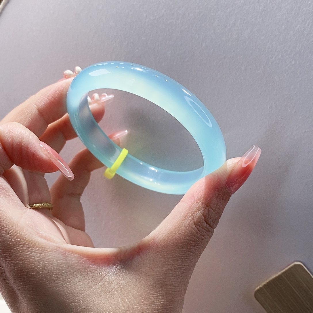 玛瑙/玉髓手镯未镶嵌55.5 