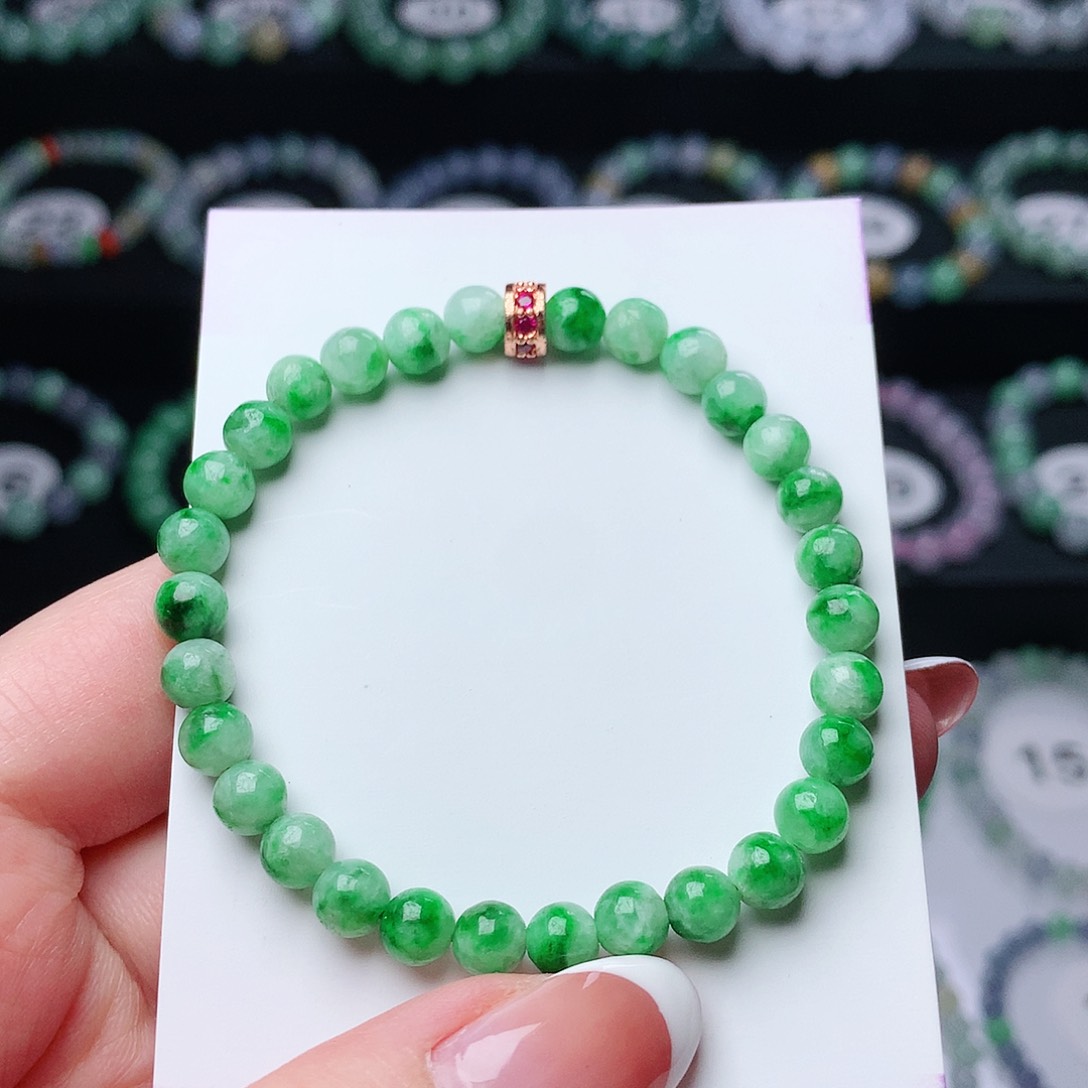 翡翠手链未镶嵌翡翠