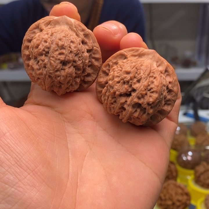 文玩核桃吊坠文玩核桃雪麒麟39～