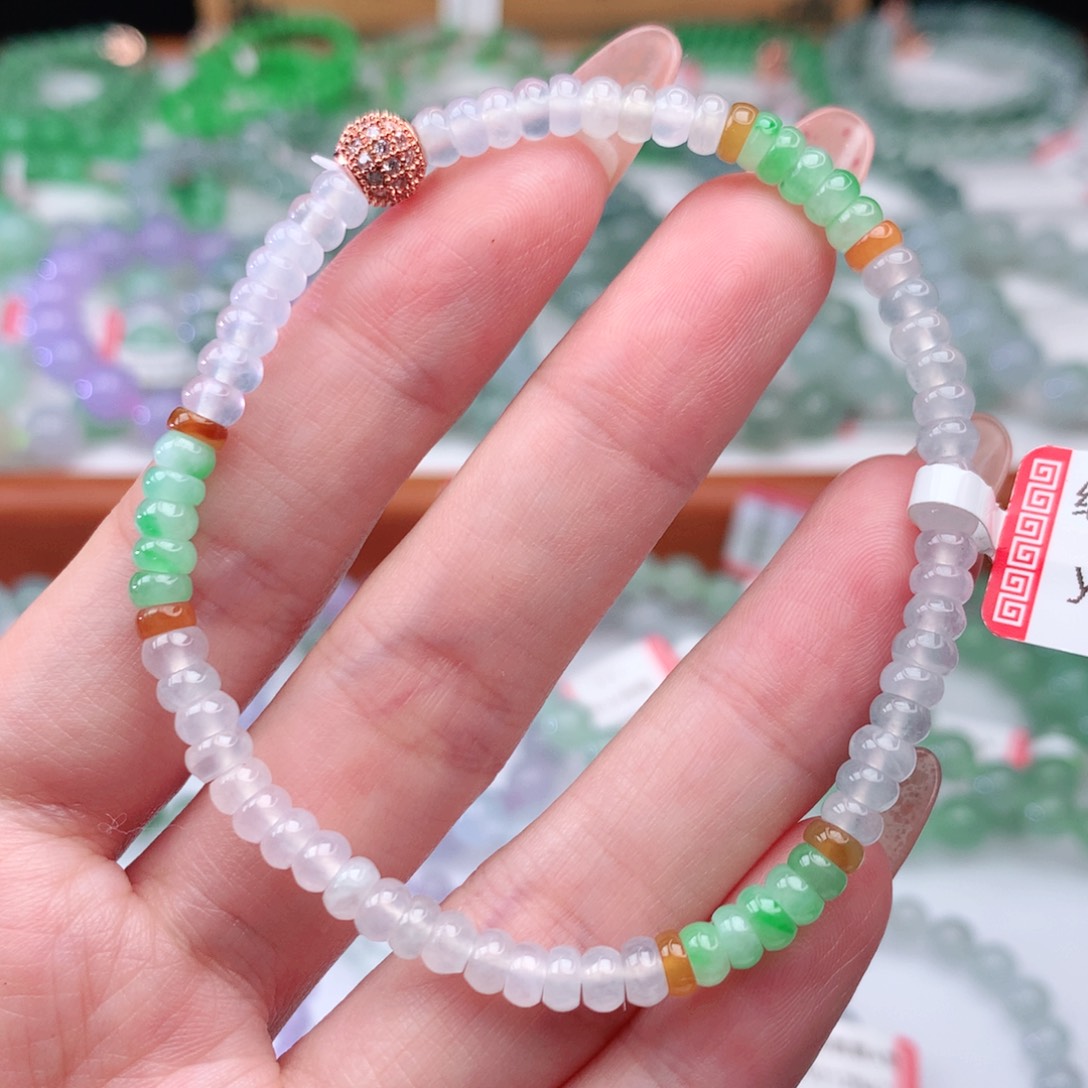 翡翠手链未镶嵌翡翠