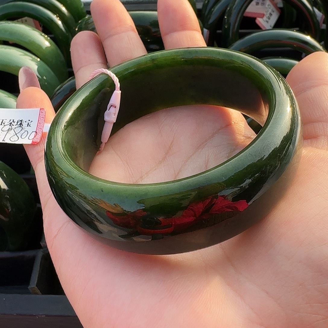 我***亮和田玉（碧玉）未镶嵌手镯