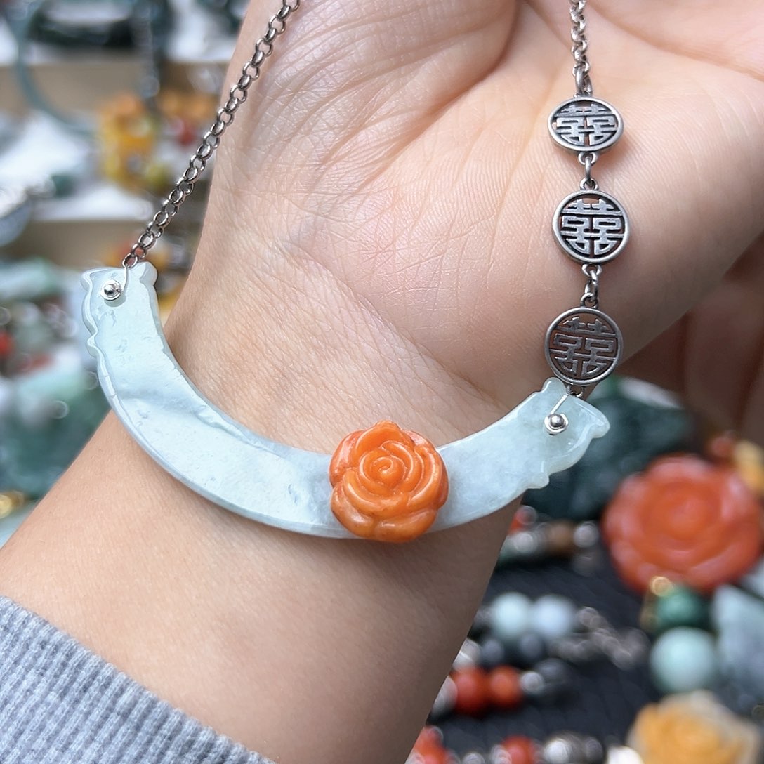 翡翠颈饰未镶嵌吊坠