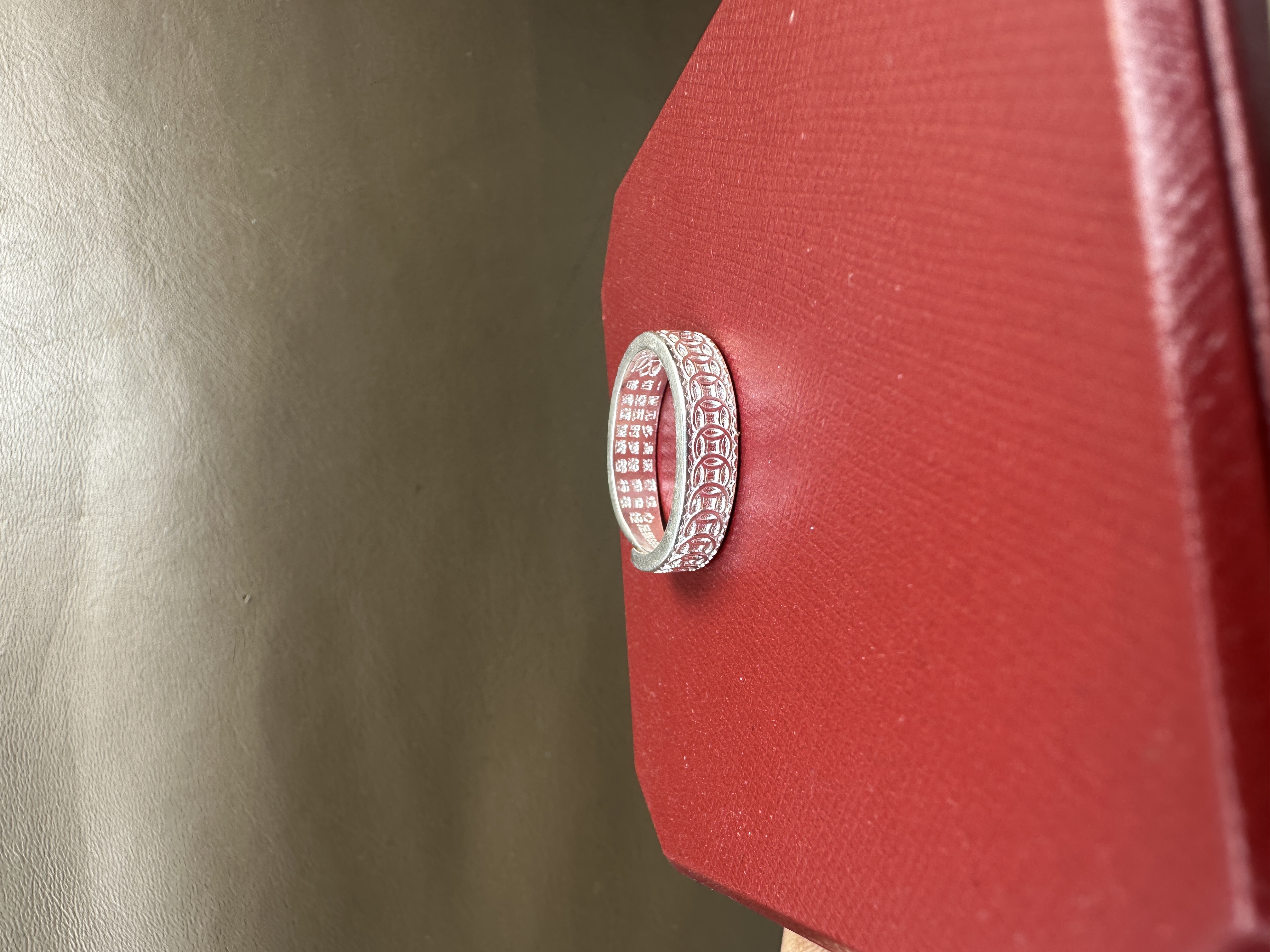 【清仓专属】轻职风女原创设计钱币心经款式 喜庆节日生肖挂饰