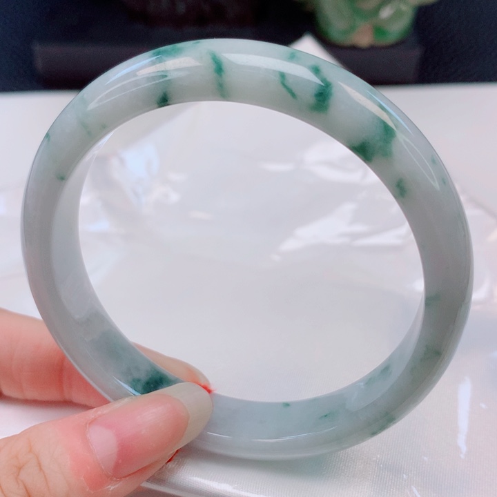翡翠未镶嵌手镯59圈