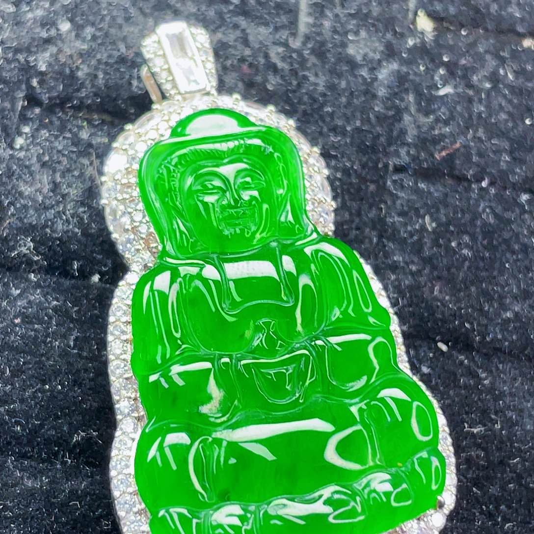 翡翠未镶嵌颈饰999