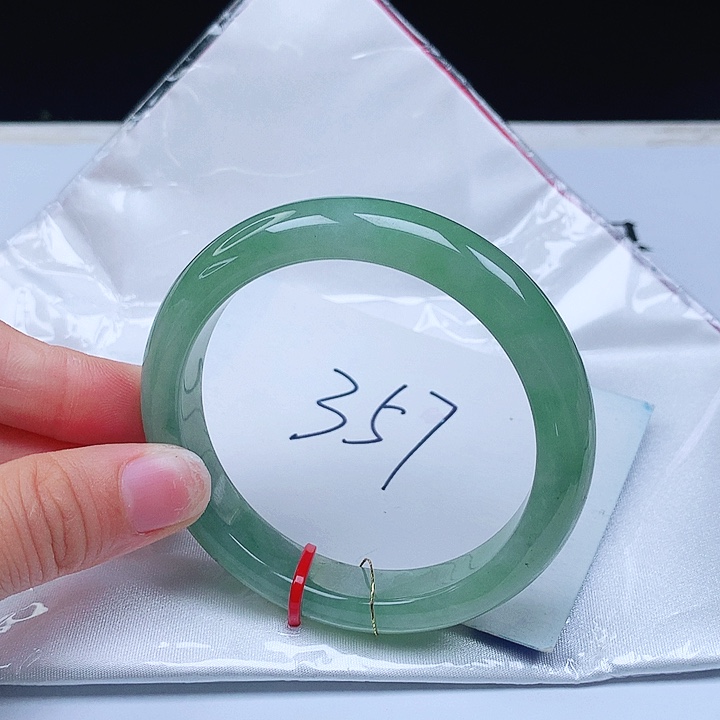 翡翠手镯未镶嵌54正圈