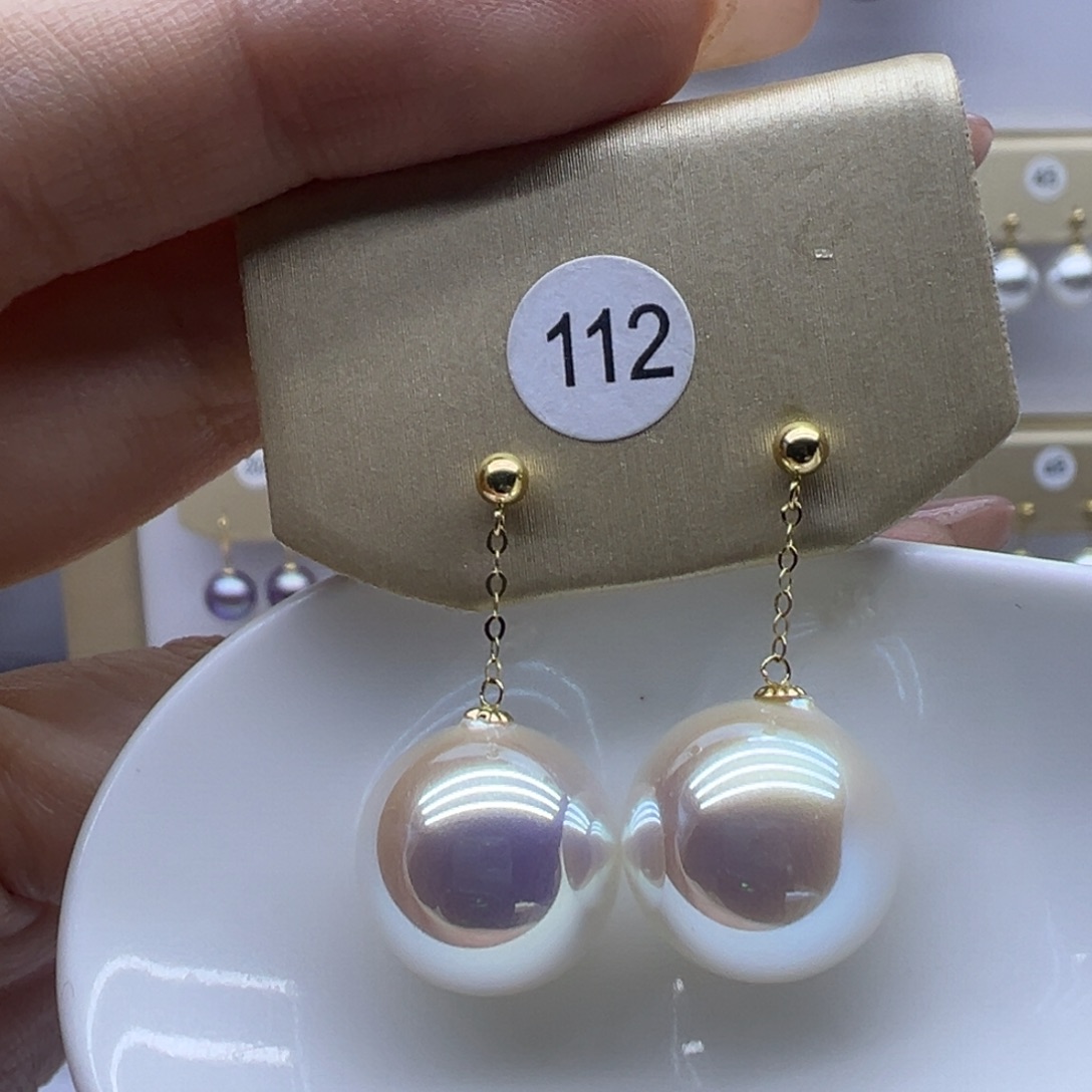 18K金镶嵌淡水珍珠耳饰