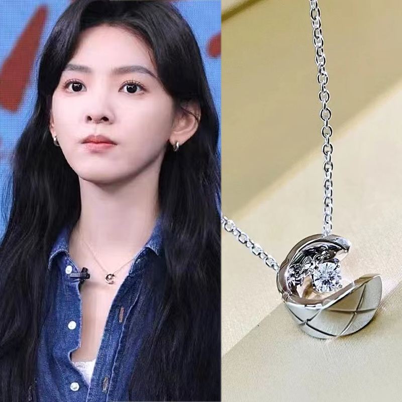 坠链均925银莫桑石 气质时尚四爪水冰月菱格C型百搭项链AAA