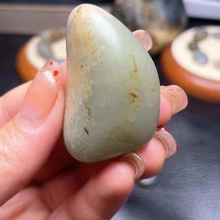 和田玉颈饰未镶嵌4