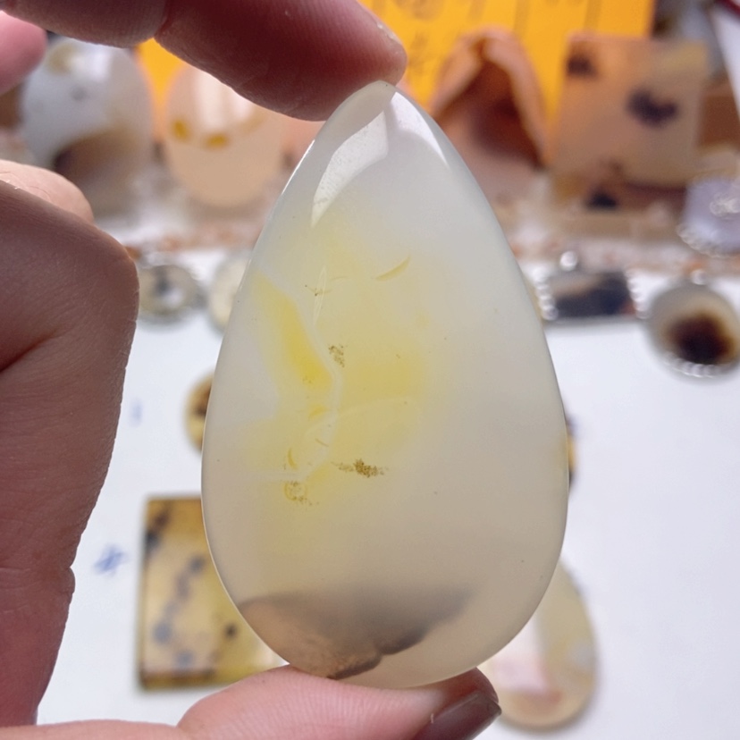 【闪购商品】玛瑙/玉髓颈饰未镶嵌