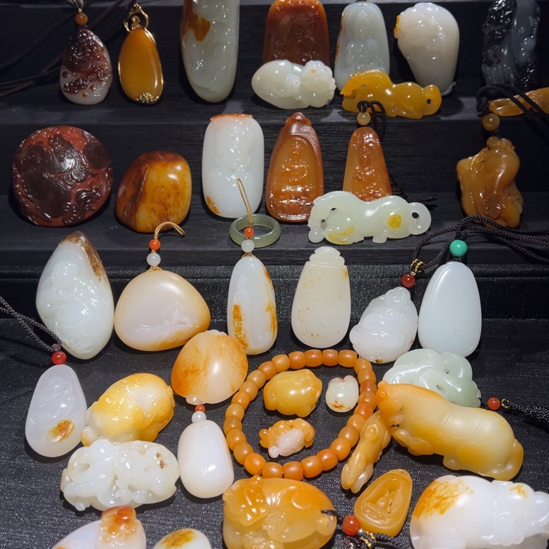 颈饰未镶嵌和田玉