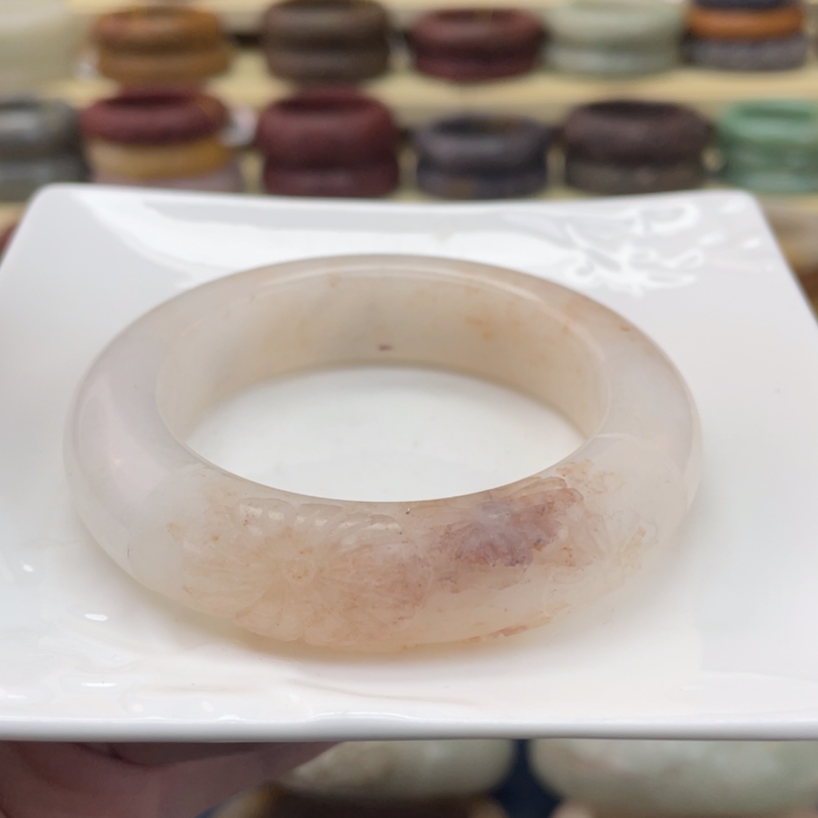 【闪购商品】石英质玉手镯未镶嵌