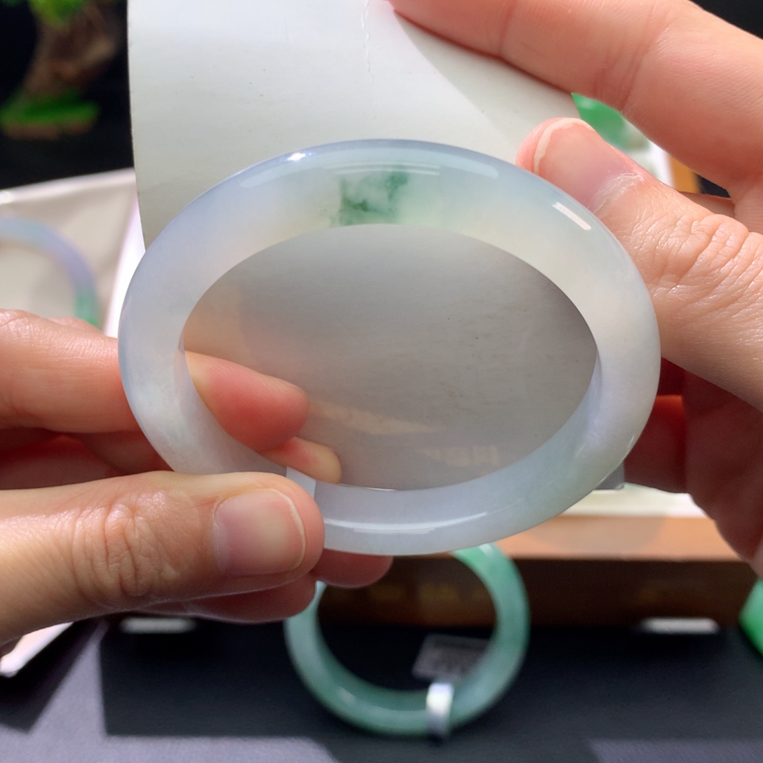 翡翠未镶嵌手镯闪购 2