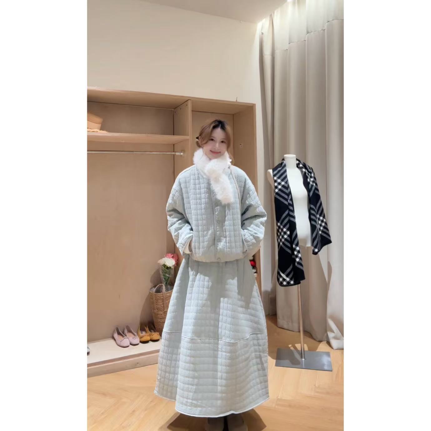 【YS】‘柏林漫雪’菱格90羽绒外套＋半身裙（送环保毛领）~1332