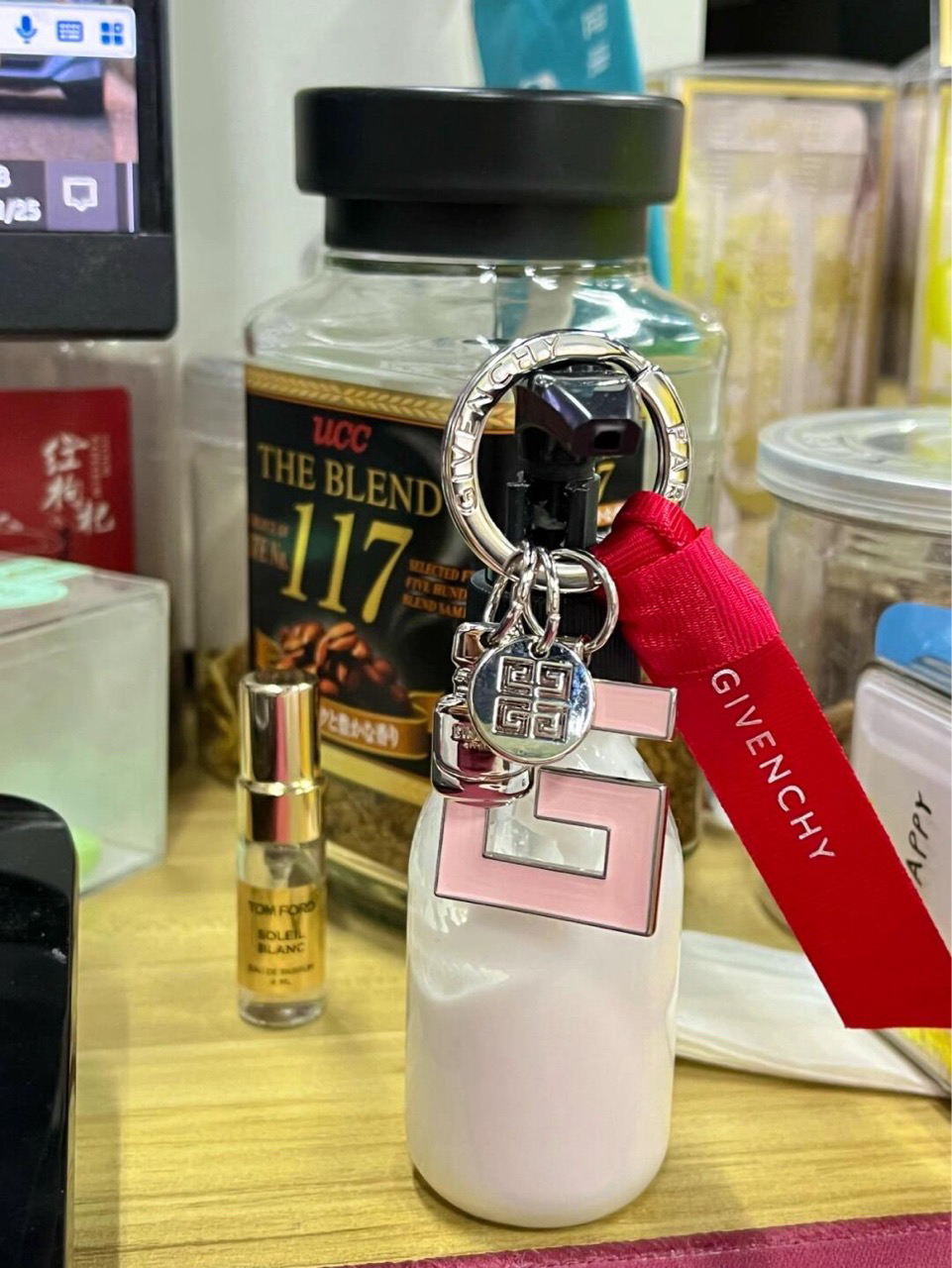 （pm）Givenchy纪梵希 粉色4G 钥匙扣 全新