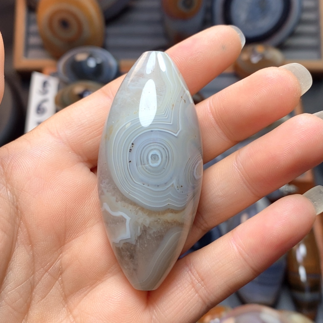 玛瑙/玉髓未镶嵌珠宝奇石