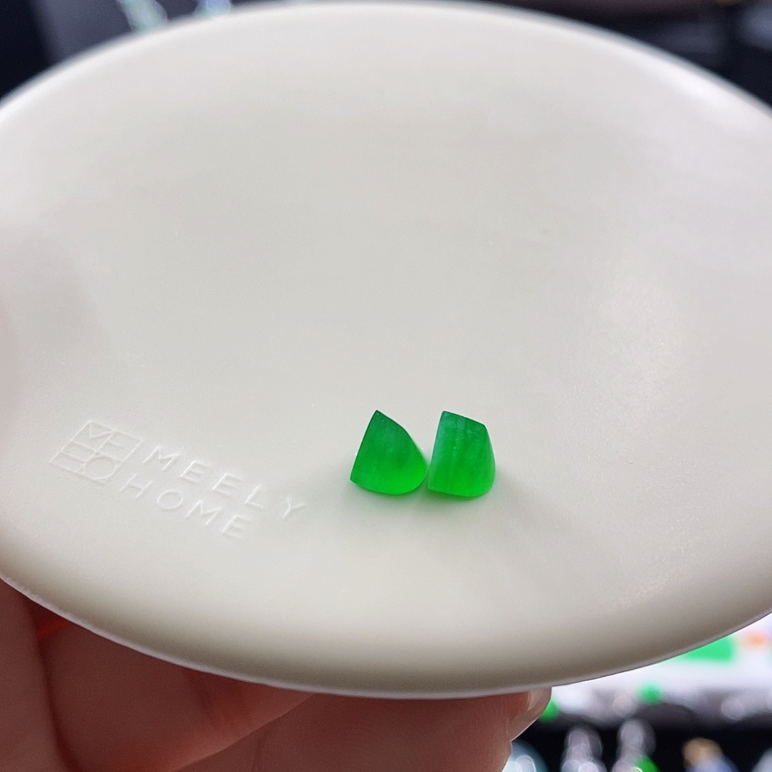 散珠翡翠阳绿裸石