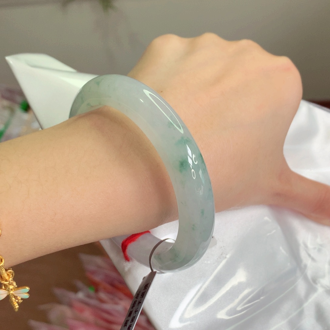 翡翠手镯未镶嵌天然缅甸翡翠A货手镯