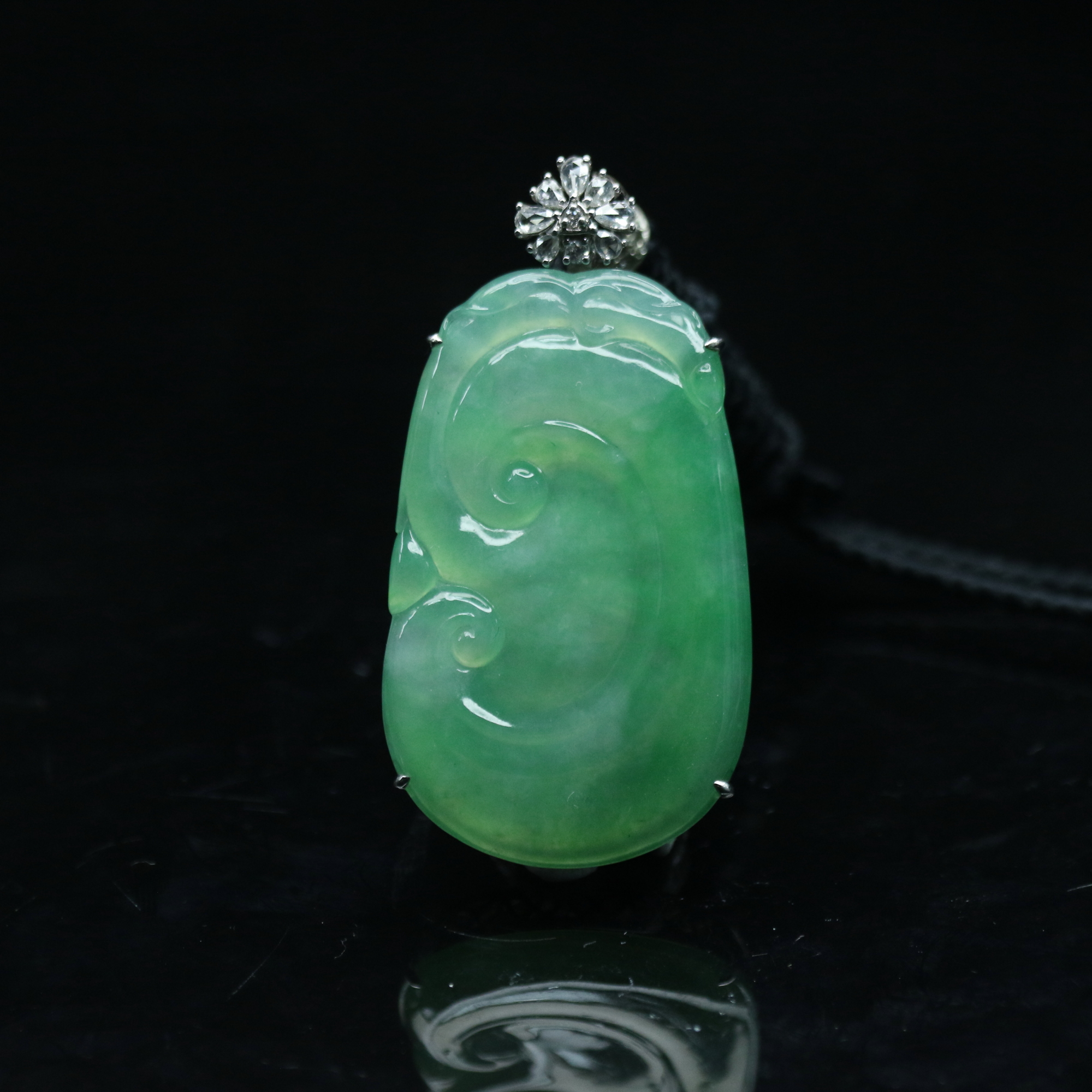 38天然缅甸翡翠A货18k绿如意/101355/北京中保拍卖