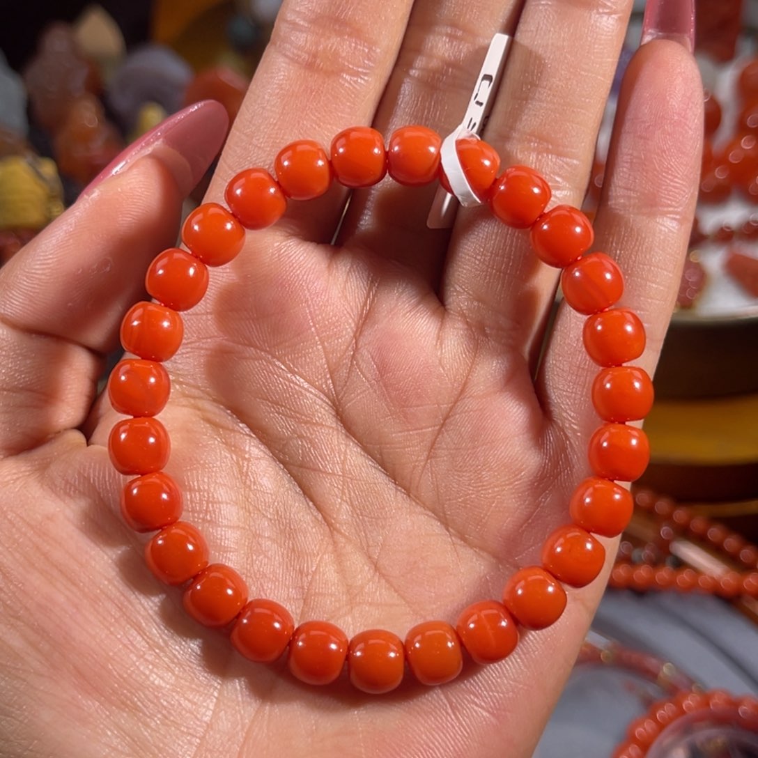 南红玛瑙滴水洞单圈7.5未镶嵌