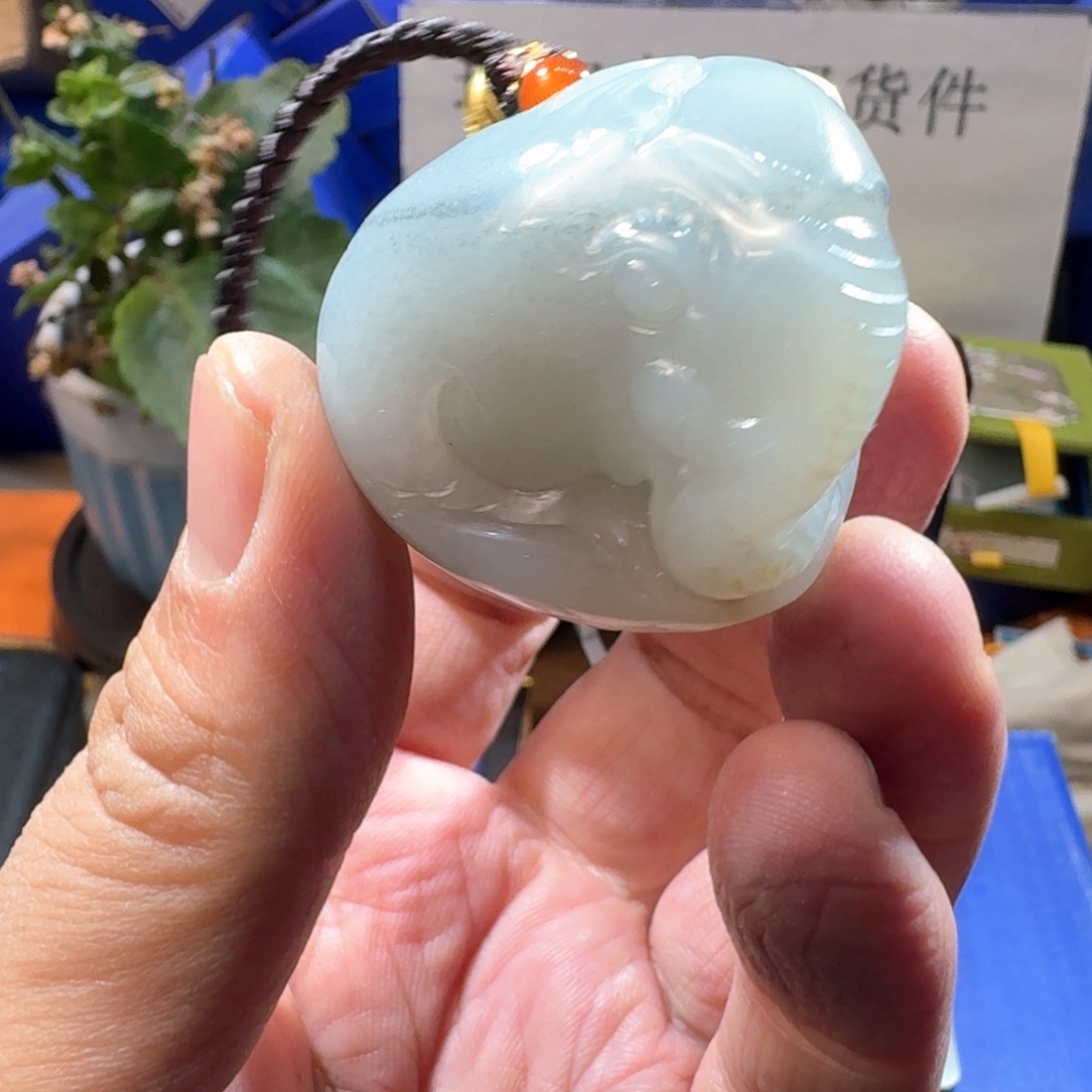 和田玉（糖玉）未镶嵌颈饰