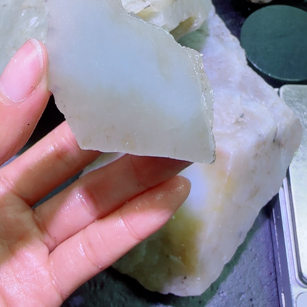 和田玉未镶嵌珠宝半成品