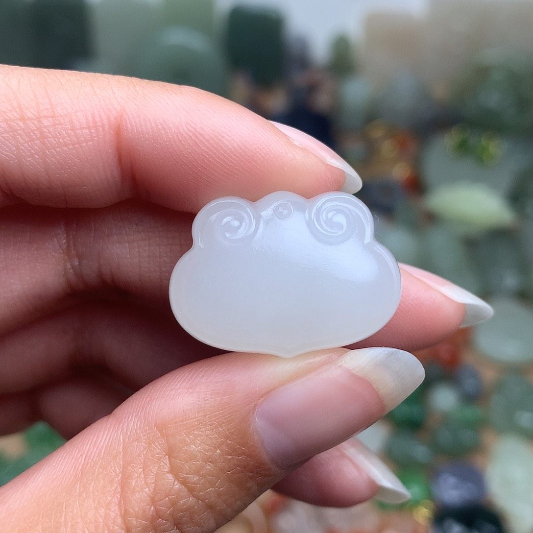 和田玉吊坠未镶嵌