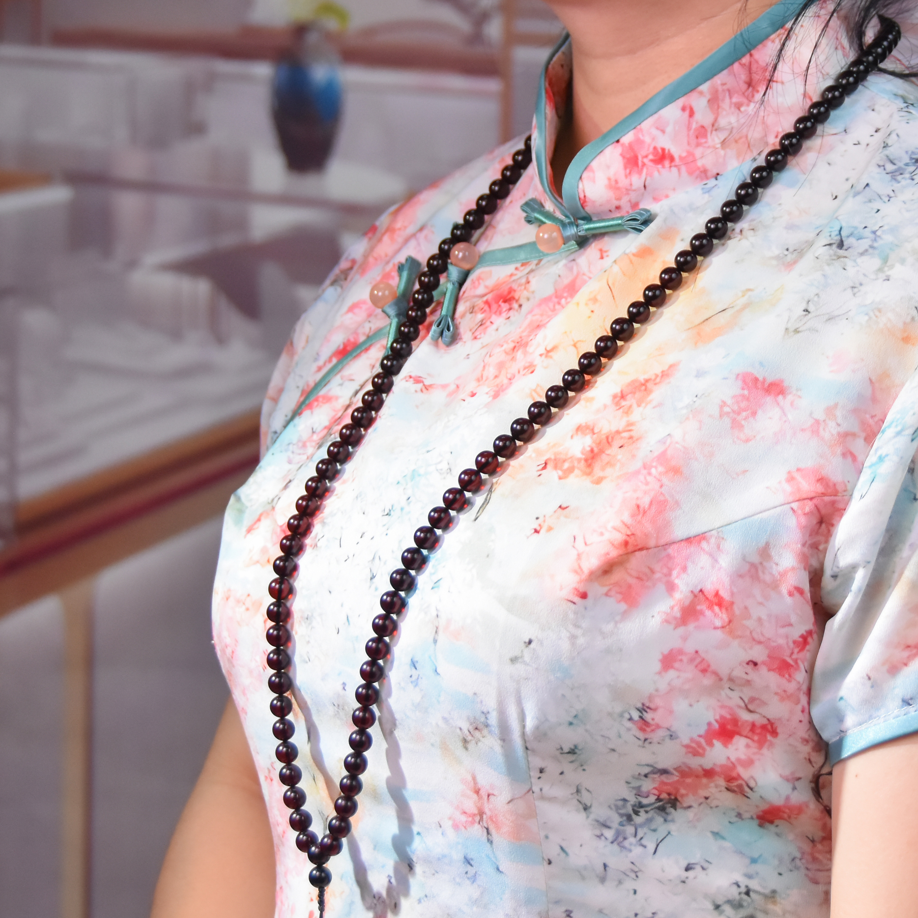 卫民珠宝-8+翳珀108珠缅甸天然琥珀多圈手串长链百搭轻奢毛衣链