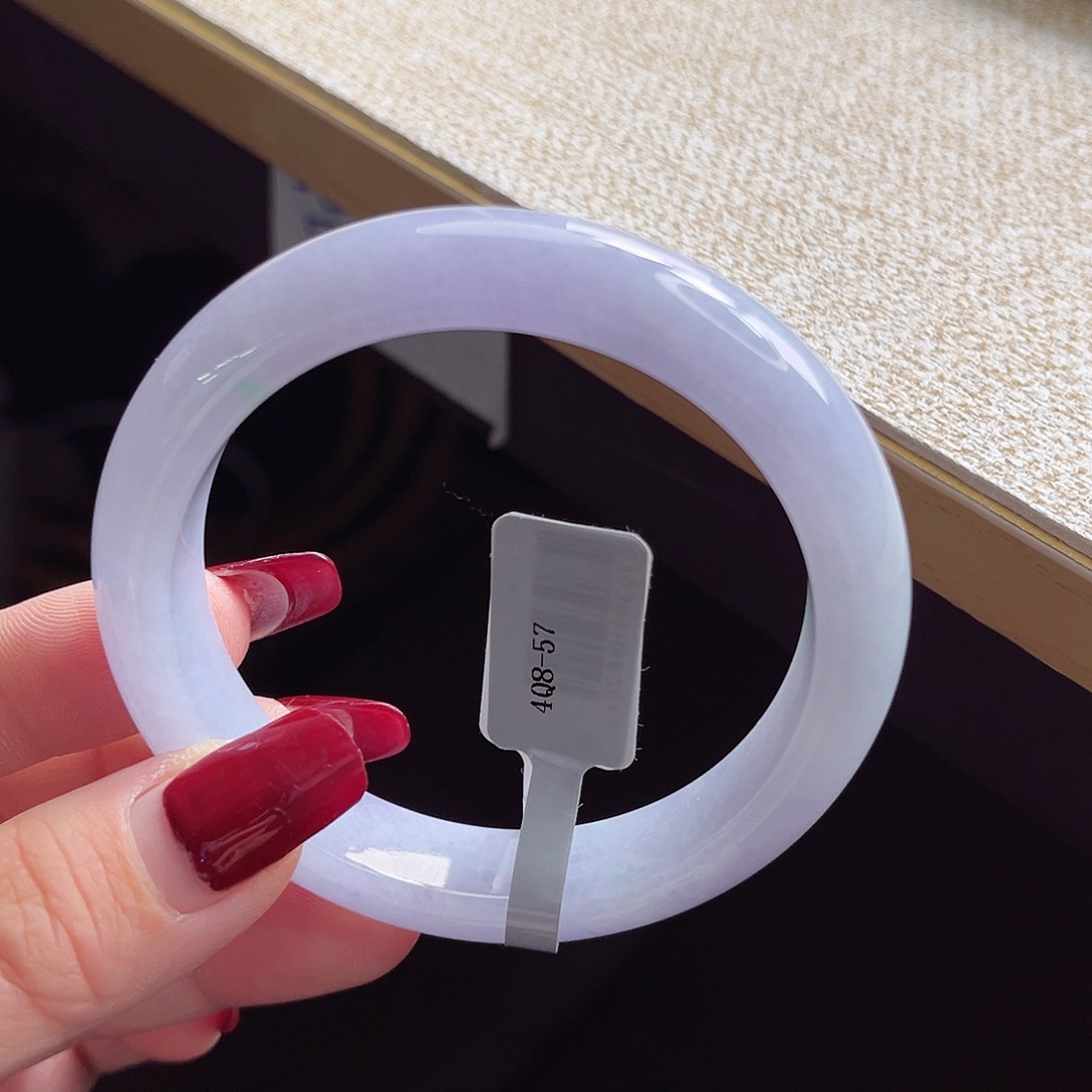 翡翠手镯未镶嵌凤****！手镯