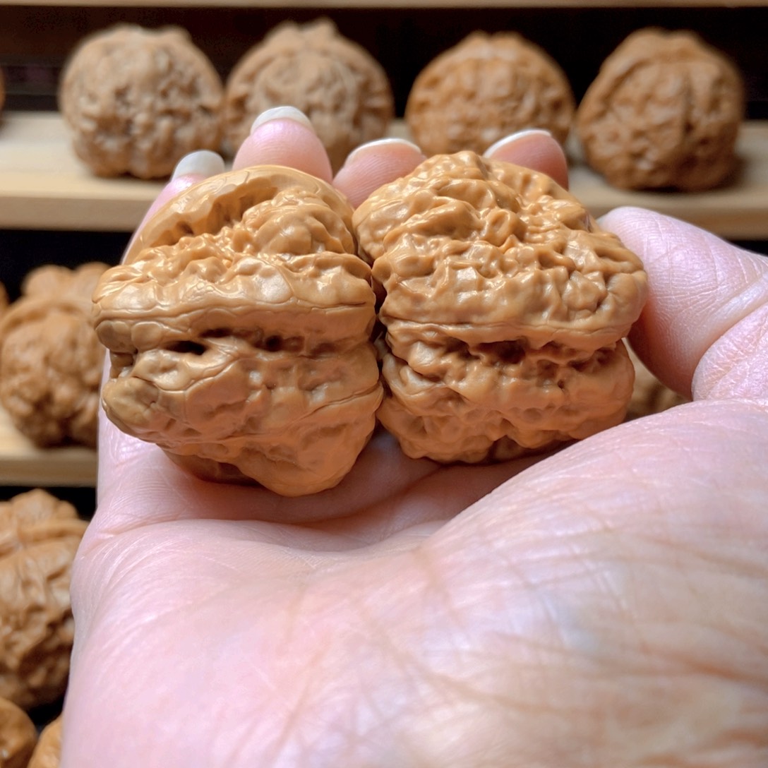 文玩核桃吊坠東蛤蟆头