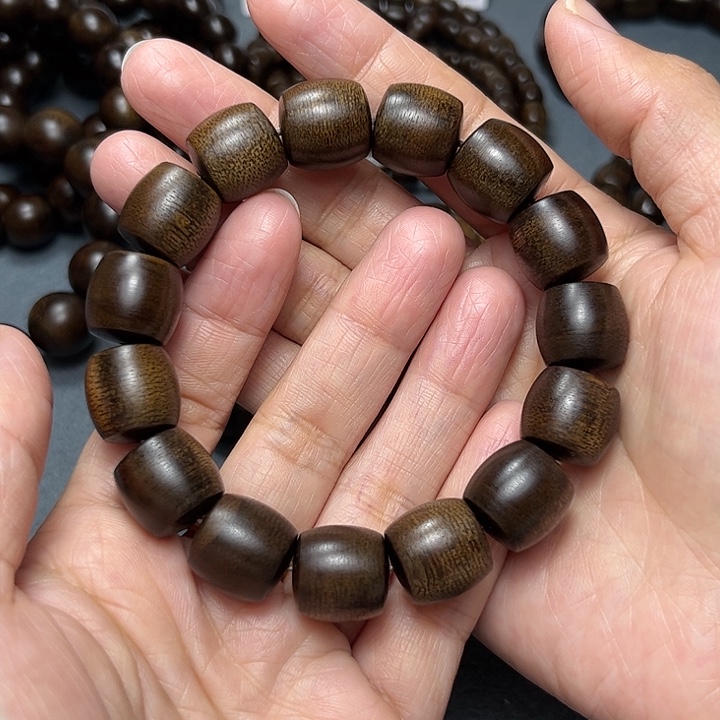 沉香手串我***归白棋玉化