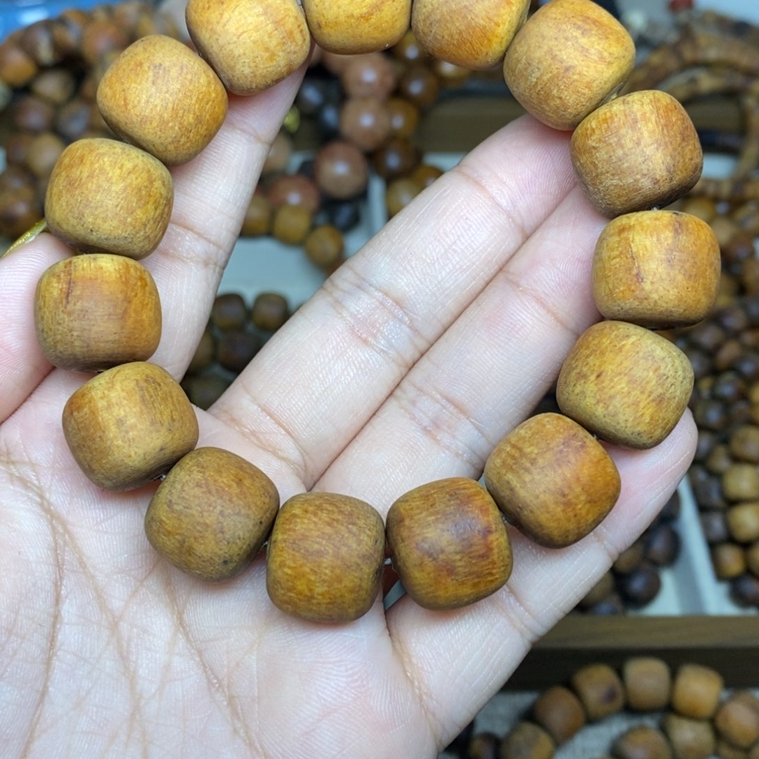 贡木用****8贡木手串手链项链