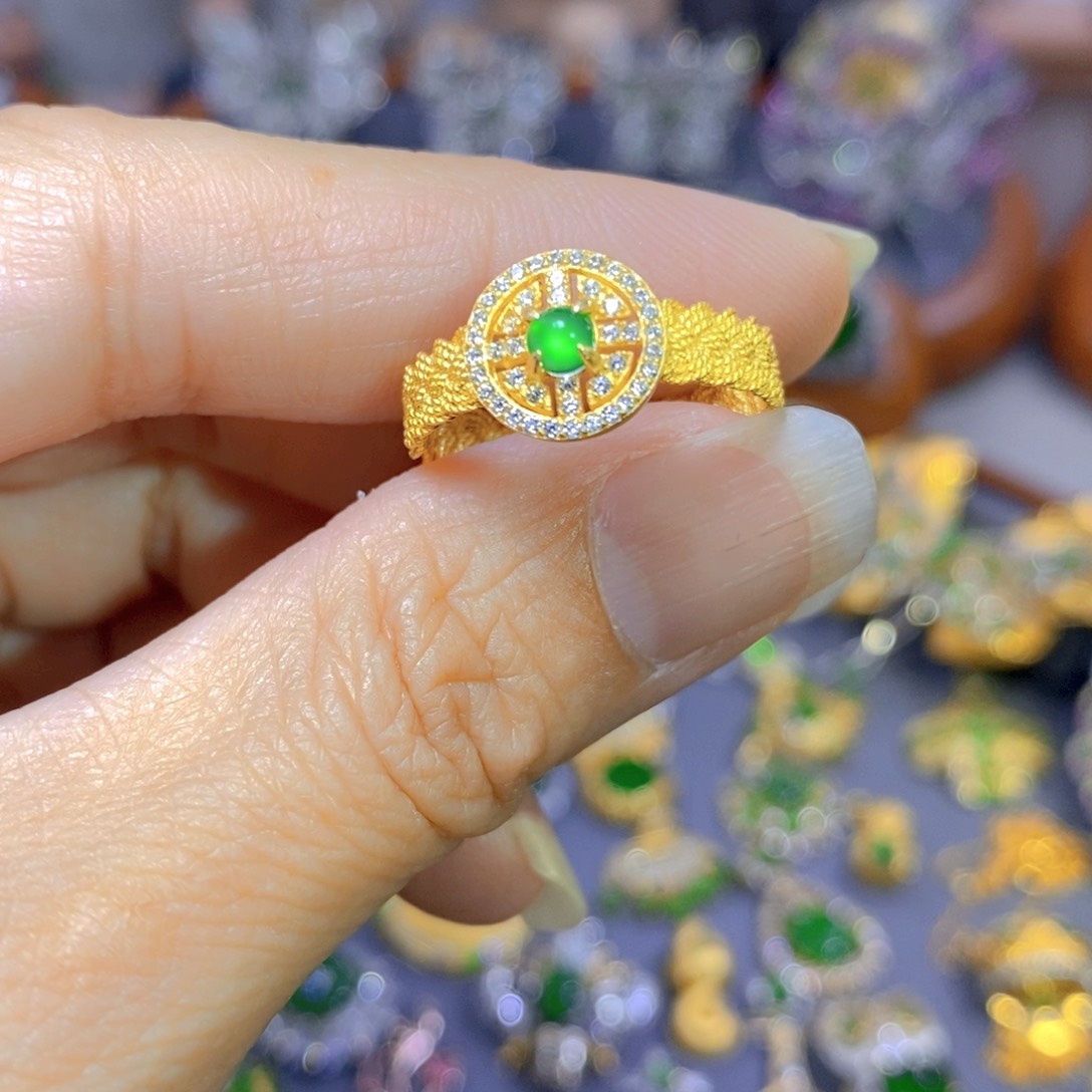 翡翠颈饰银S925镶嵌天然翡翠