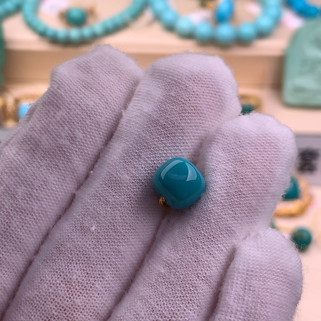 绿松石珠宝奇石未镶嵌8.6×7.7